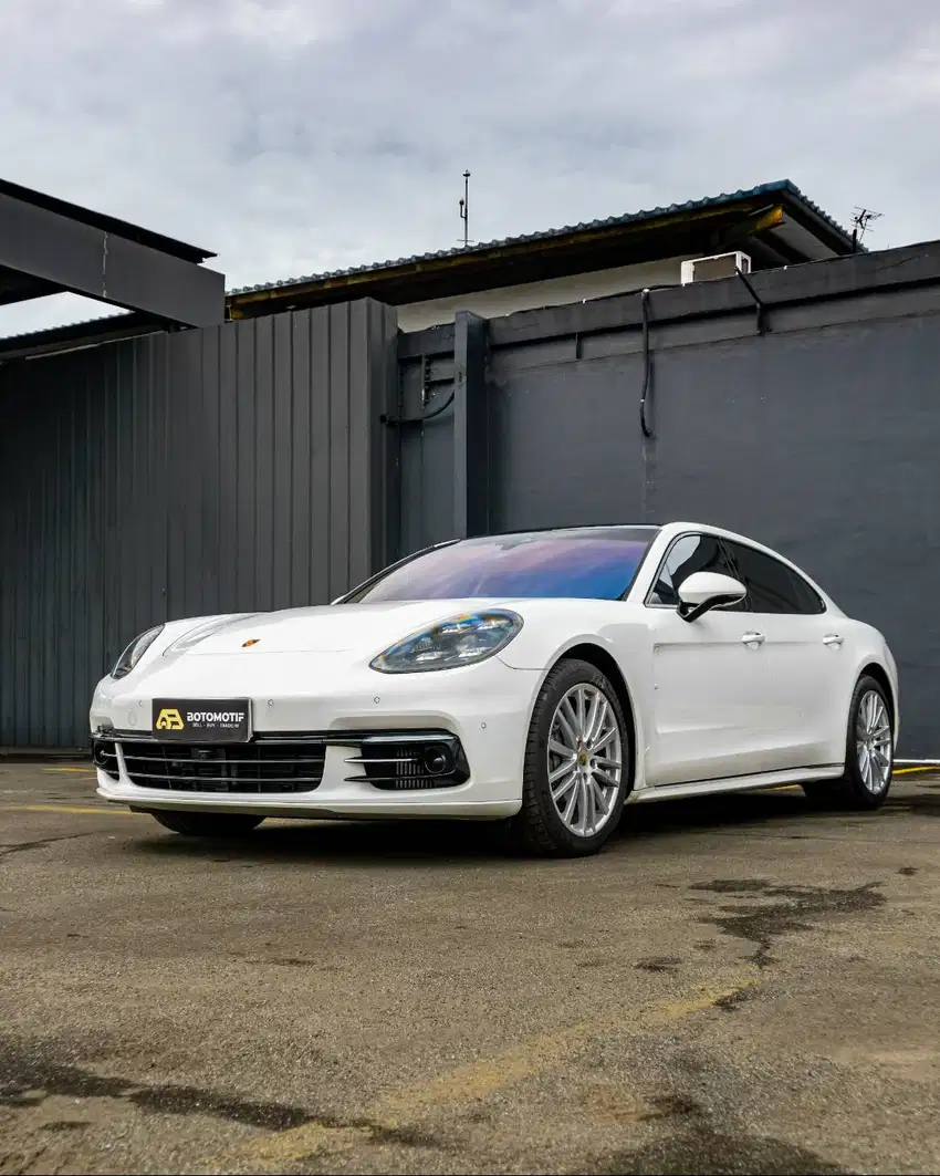 Porsche Panamera 4S Executive LWB Sport Chrono 2018 Solid White