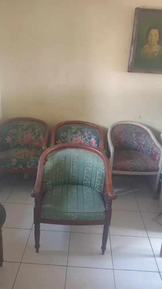 kursi tamu vintage
