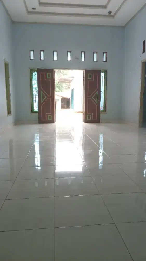 Dikontrakan RUMAH BESAR &amp; TOKO