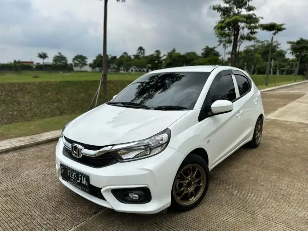 Honda Brio E CVT 2022 Putih