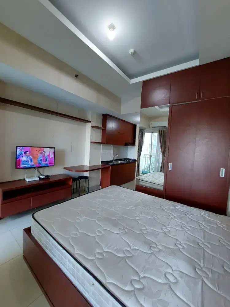 Disewakan murah studio furnish Apartement the nest