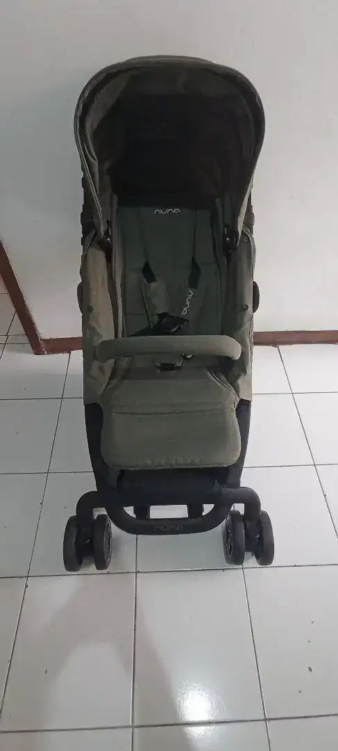 STROLLER NUNA, PRELOVED LIKE NEW