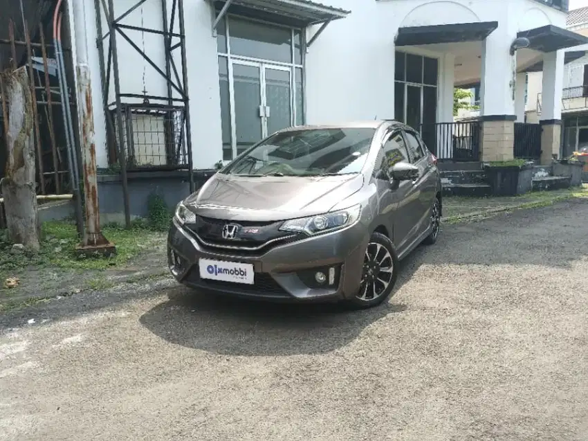 Pajak Panjang - HONDA JAZZ 1.5 RS BENSIN A/T 2016 ABU