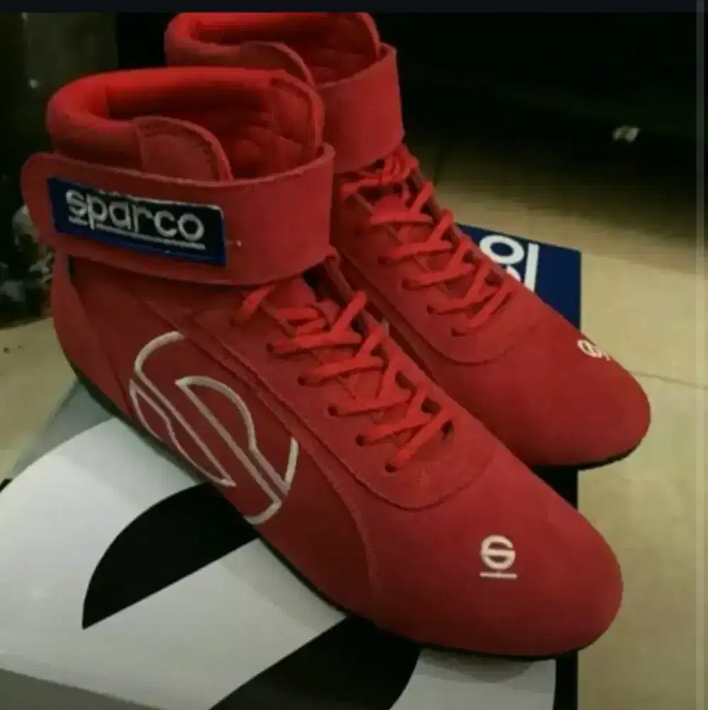 SALE SEPATU SPARCO 300RIBU