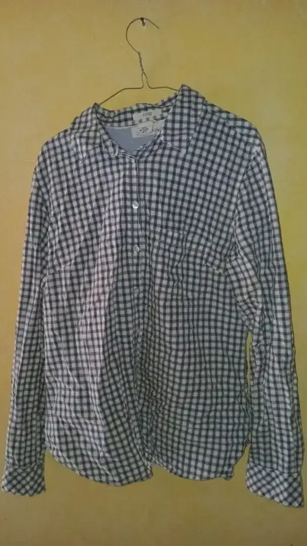 Blouse kotak kotak putih