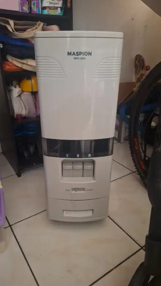 Tempat Beras Maspion MRD2800