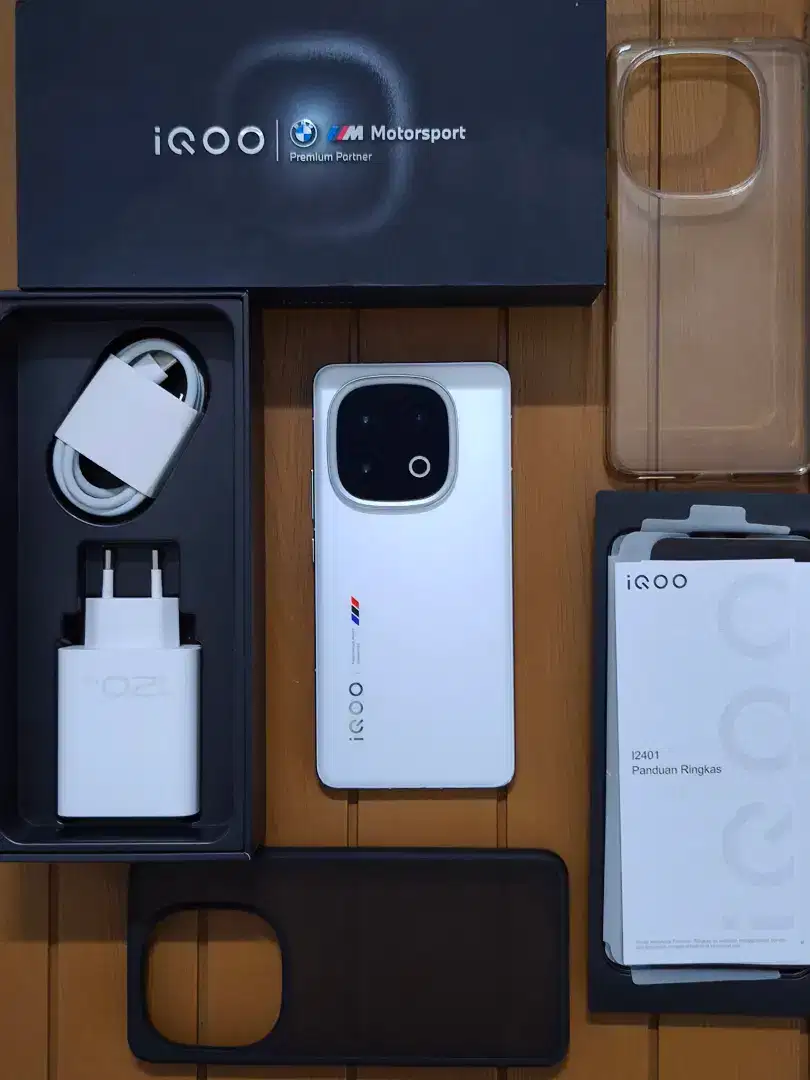 Vivo iQoo 13 5G 12/256 Fullset Super Mulus Like New 99%