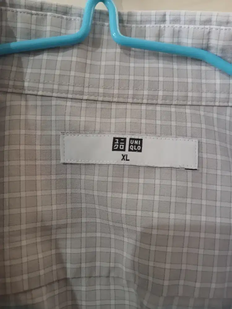 Kemeja Uniqlo lengan pendek size XL