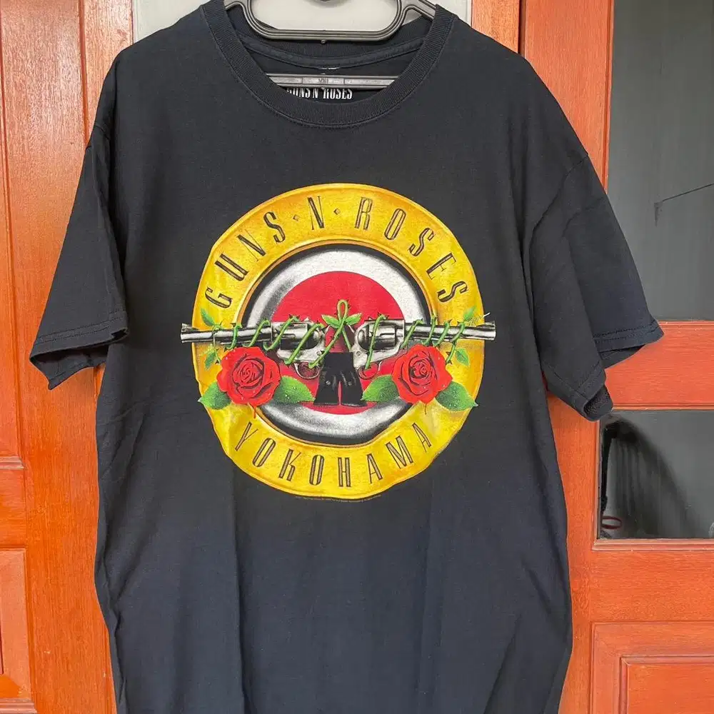 Kaos band guns n roses live in yokohama