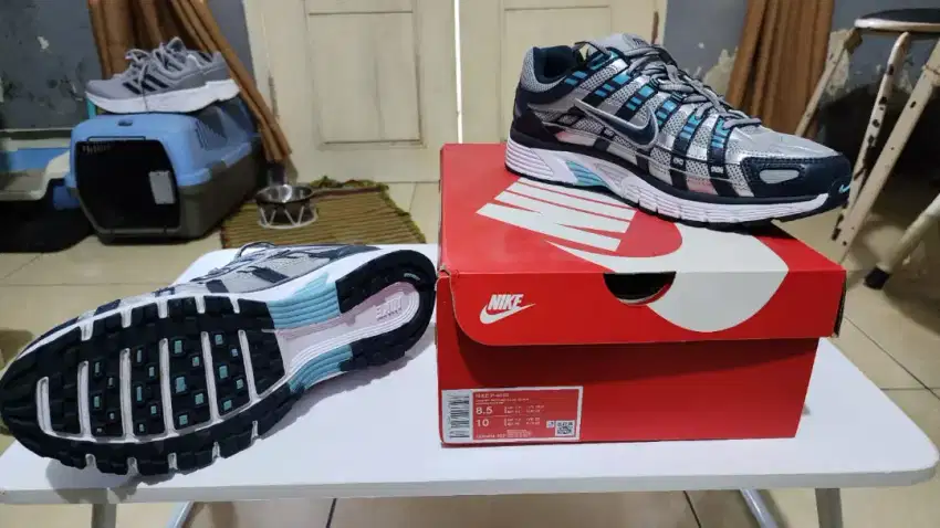 Sepatu Nike P-6000 size 42.
