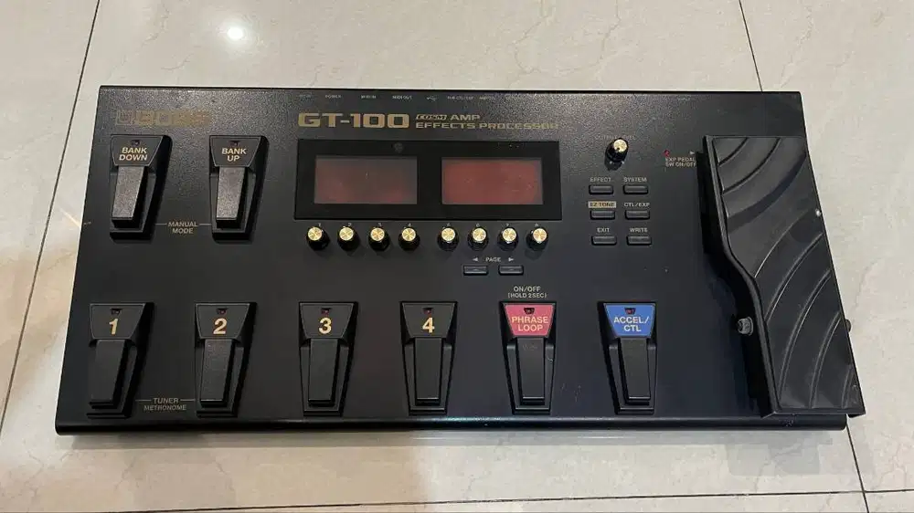 Efek Gitar BOSS GT100