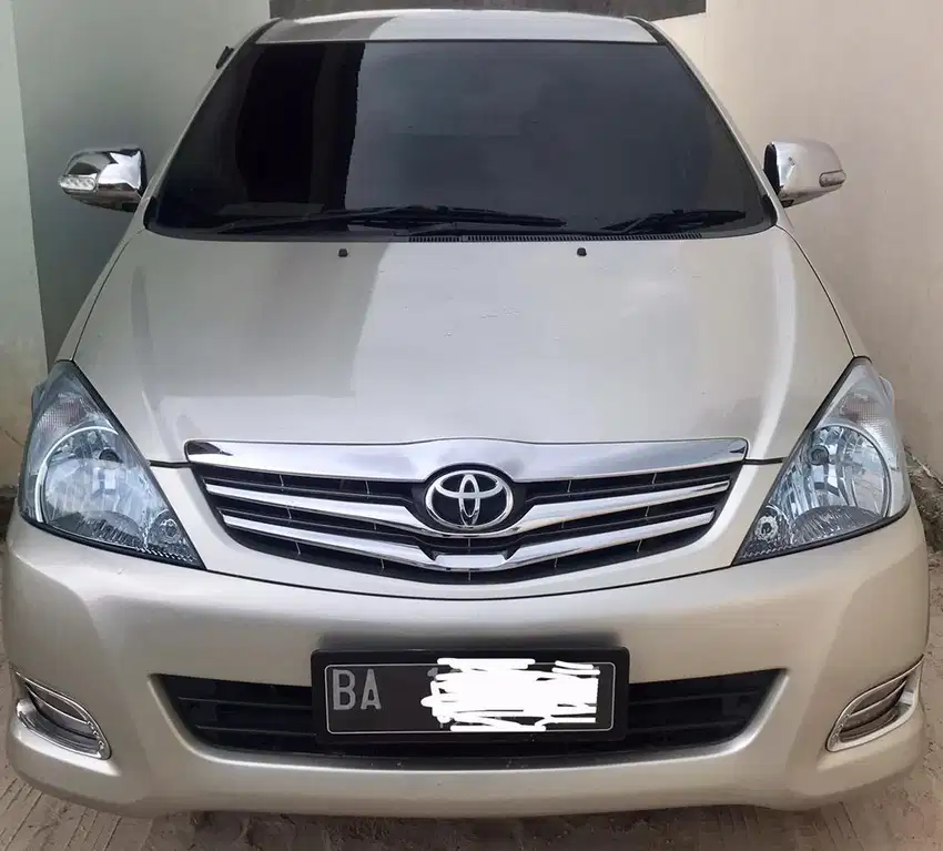 Innova Istimewa Bensin super