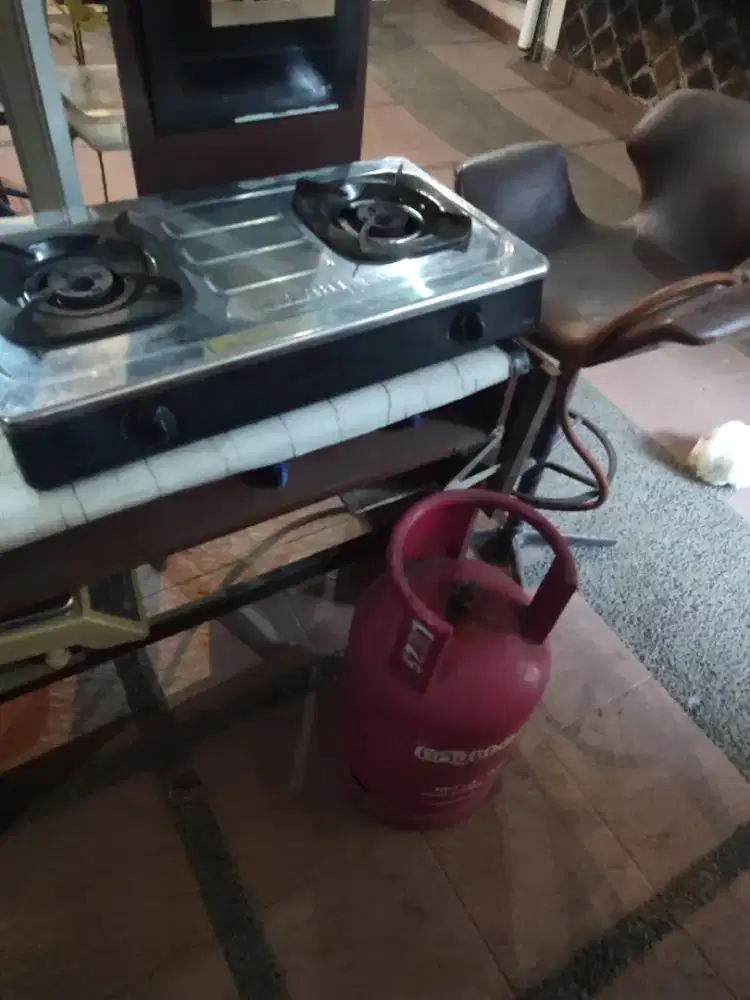 Kompor Gas Rinnai 2 Mata + Tabung Gas 12 Kg + Isi