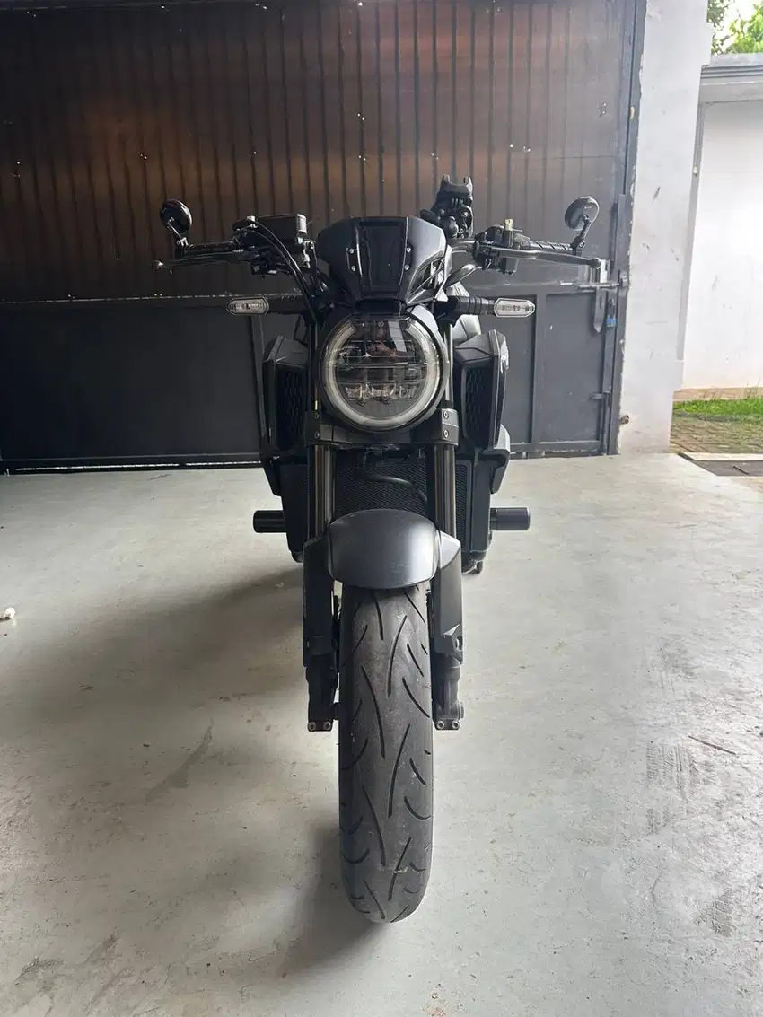 Honda CB650R Black Edition 2023