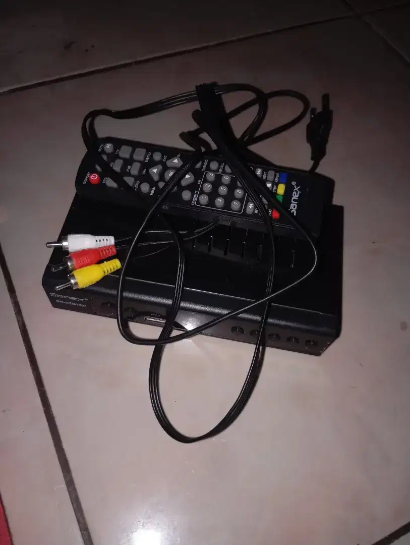 Set top box sanex