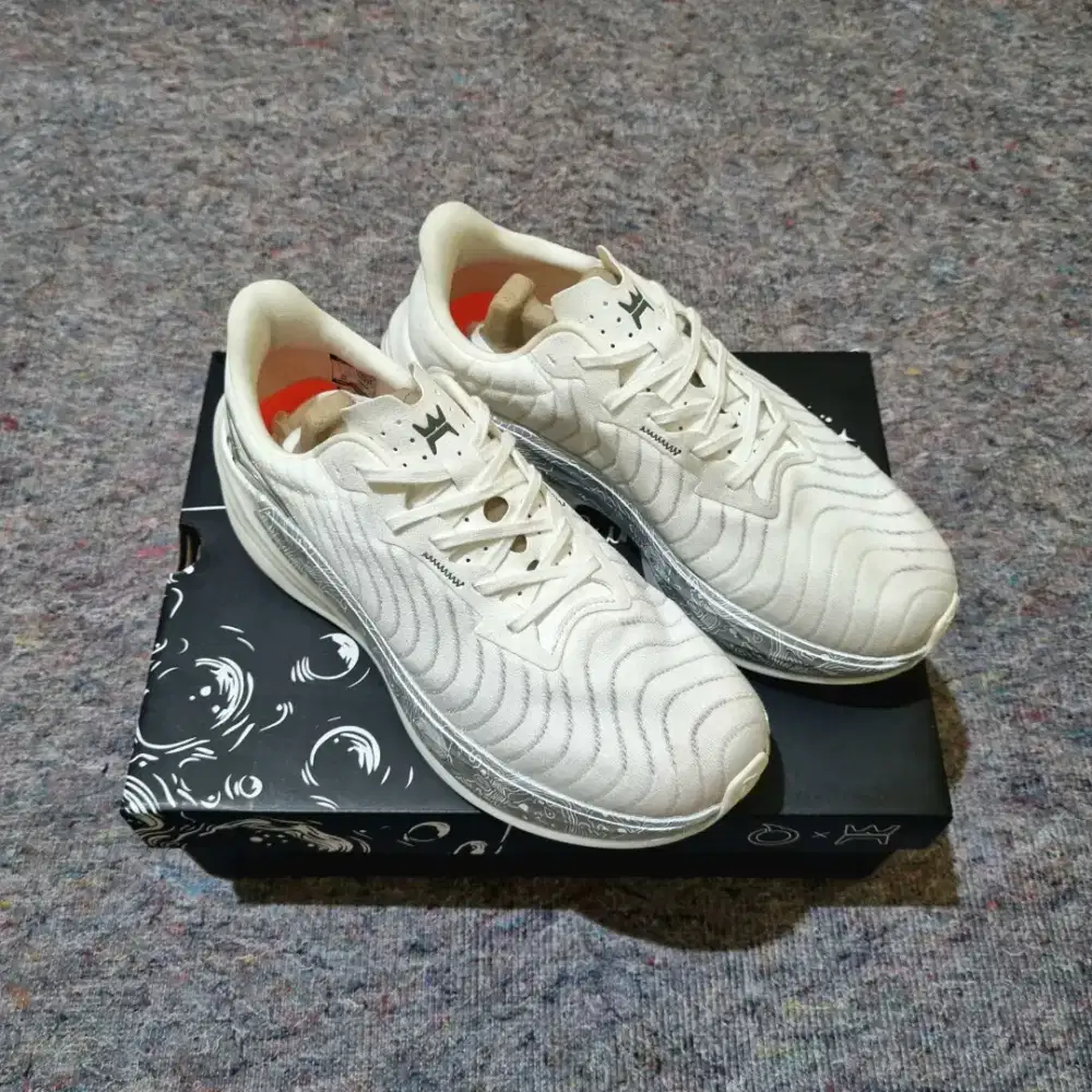 Ortuseight Lunar Winter Moon