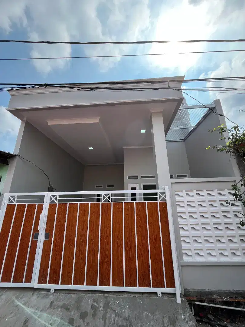DI JUAL RUMAH MINIMALIS LOKASI STRATEGIS DEKAT KE JAKARTA TIMUR