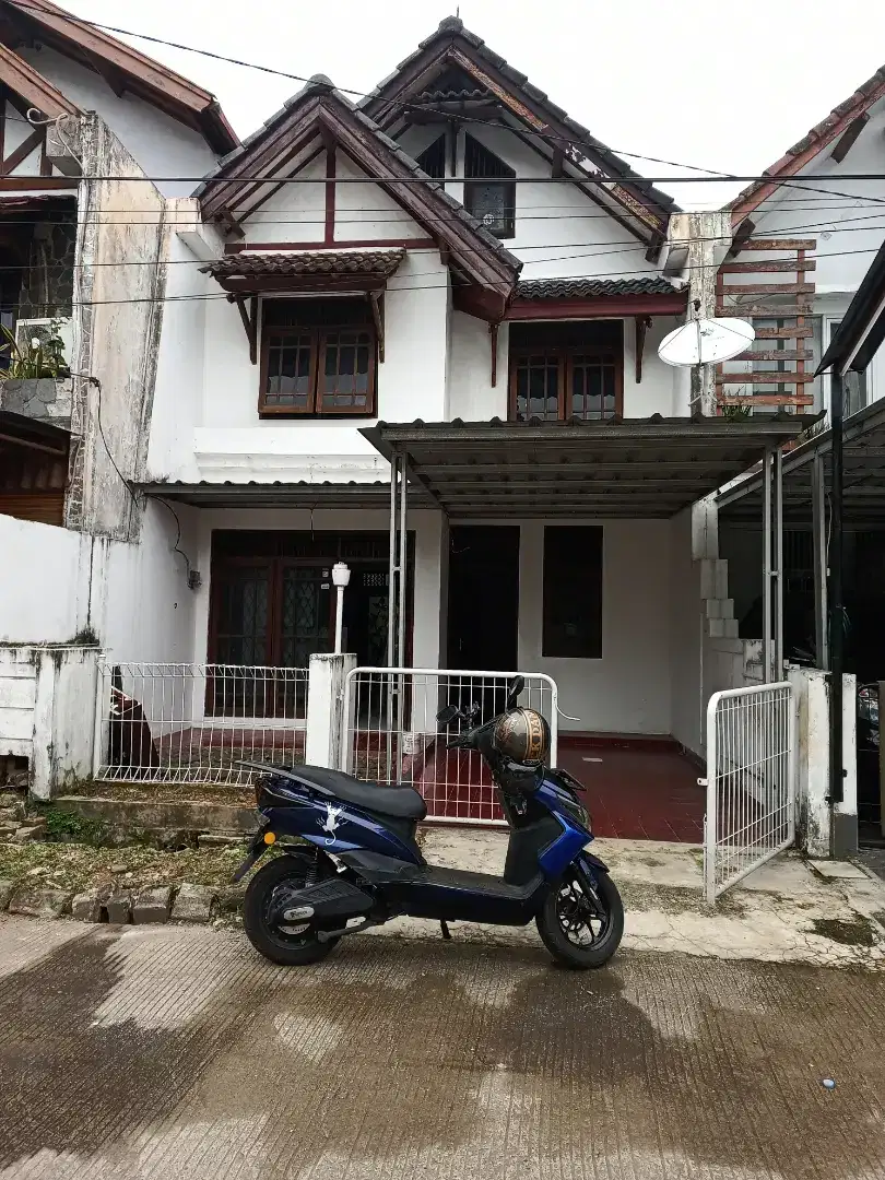 Dijual cepat rumah dua lantai 1.50m nego 92m perum griya asri depok