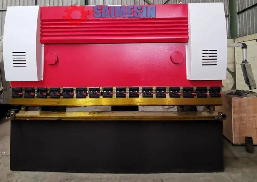 MESIN TEKUK PLAT BENDING CNC 160 Ton x 3200 mm