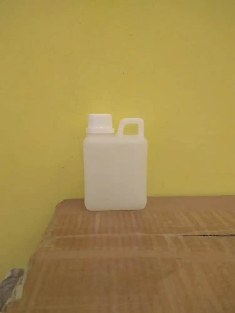 Jerigen 500 ML Panjang segel