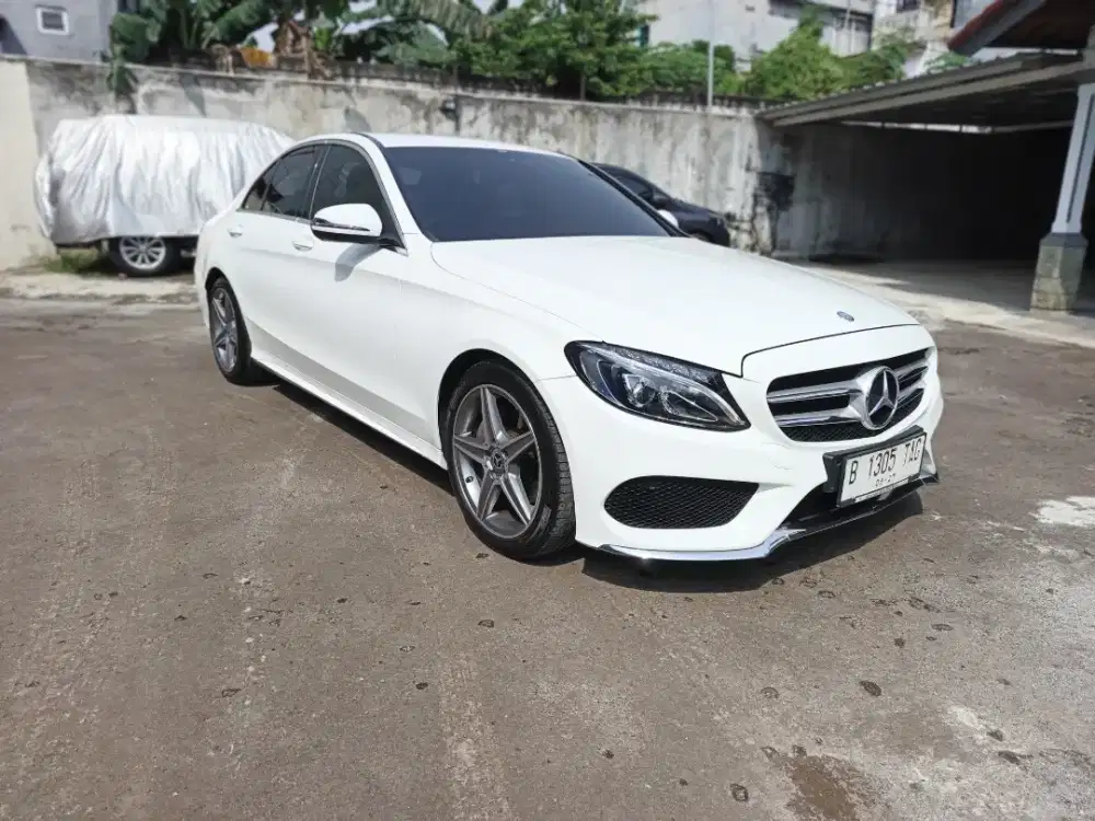 MERCEDES-BENZ MERCY C200 AMG LINE 2017 LOW KM