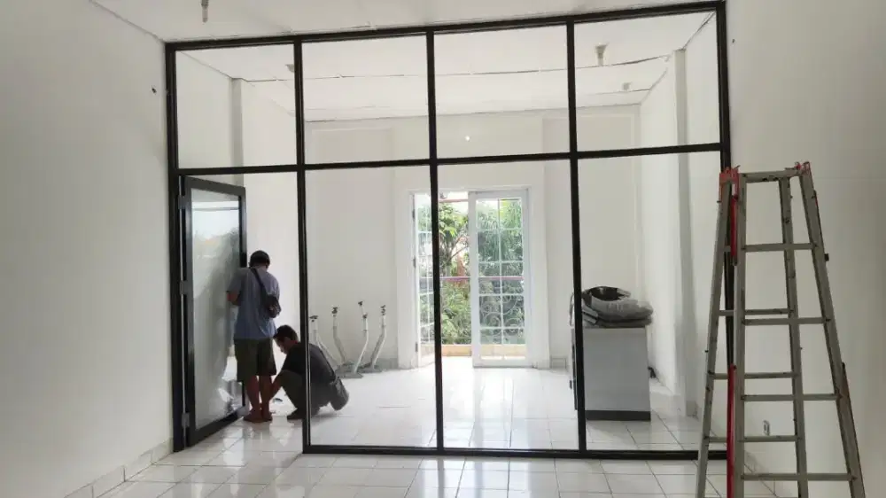 Jasa pasang kaca. Partisi. Pintu.jendela