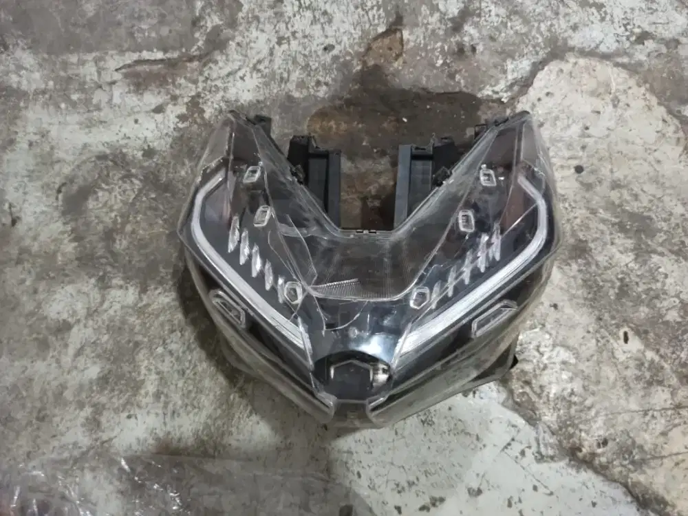 Lampu depan vario 150 ori