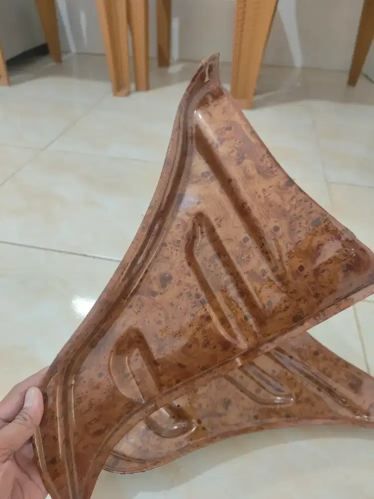 Cover pilar segitiga bawah toyota kijang kapsul lgx carbon wood panel