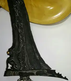 KERIS SINGO BARONG