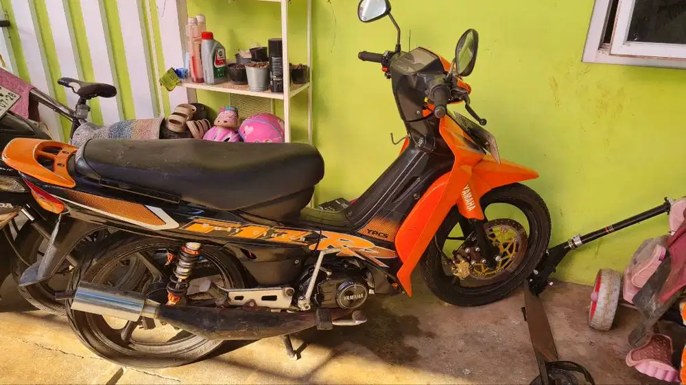 Jual F1zr FC 2002 Orange Hitam