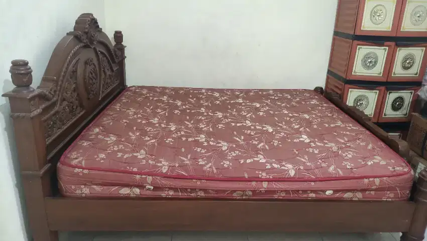 Ranjang Dipan + Kasur Spring Bed Ukuran 200x180cm — Jati Asli, Nego