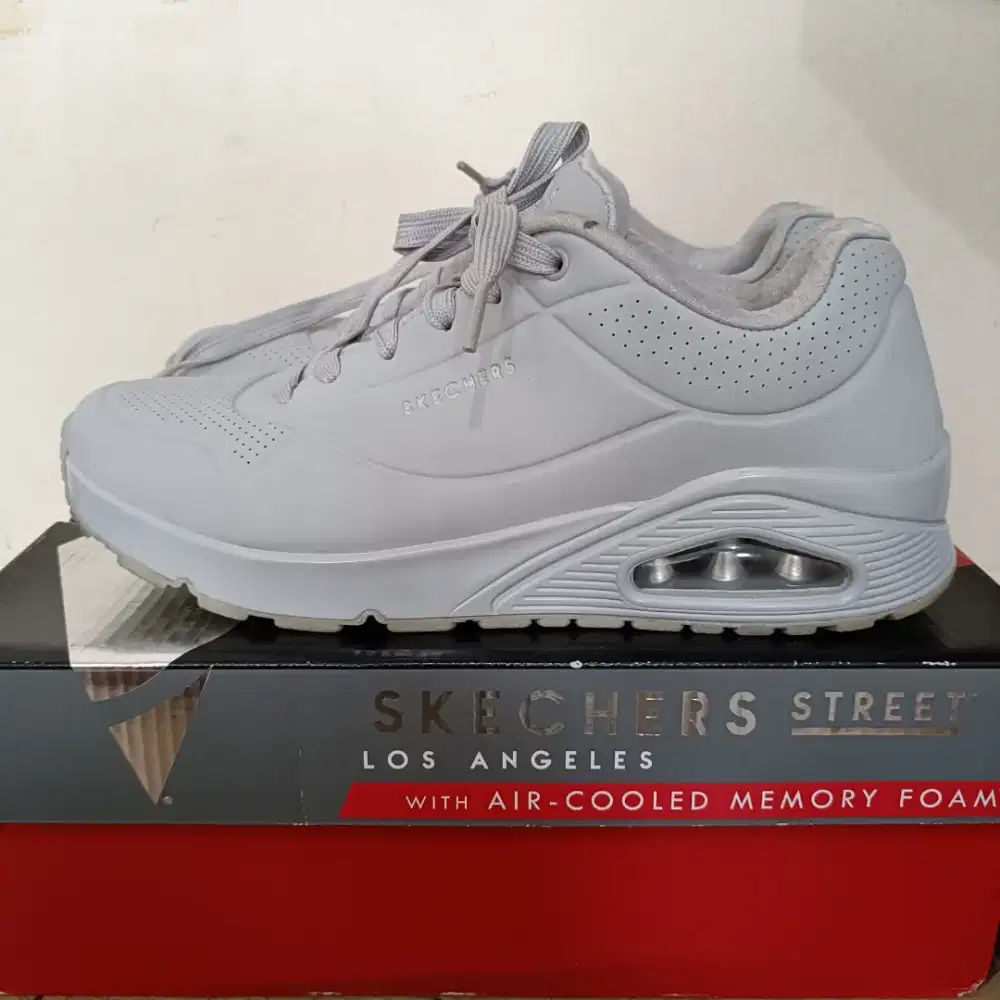 Sepatu pria Skechers air cooler