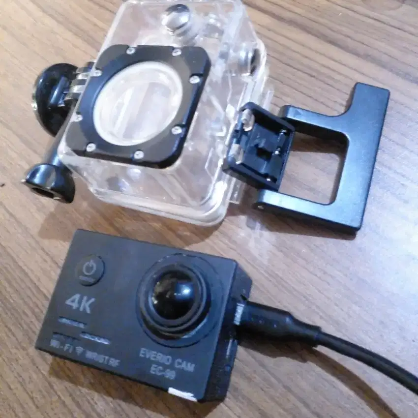 4K Everio cam EC 99