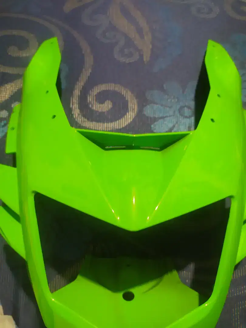 Batok lampu depan ninja rr new warna hijau lime
