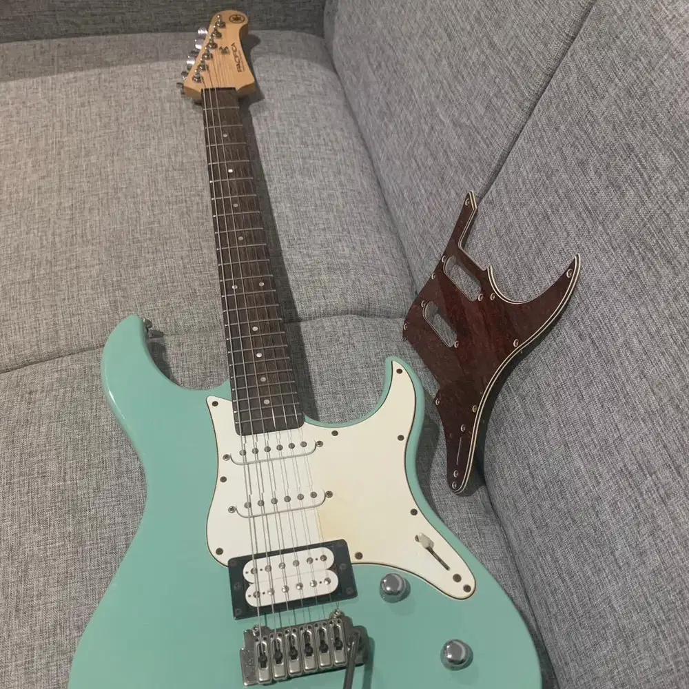 Gitar Yamaha Pacifica 112V Upgrade