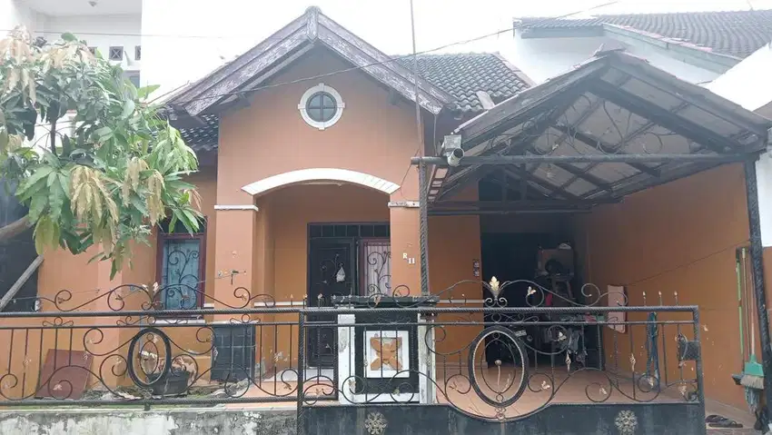 DIJUAL RUMAH DALAM KOMPLEK VILLA GADING MAS