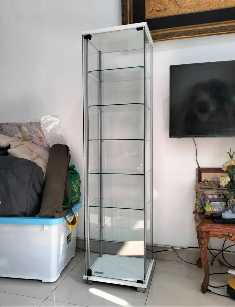 LEMARI ETALASE / LEMARI KACA