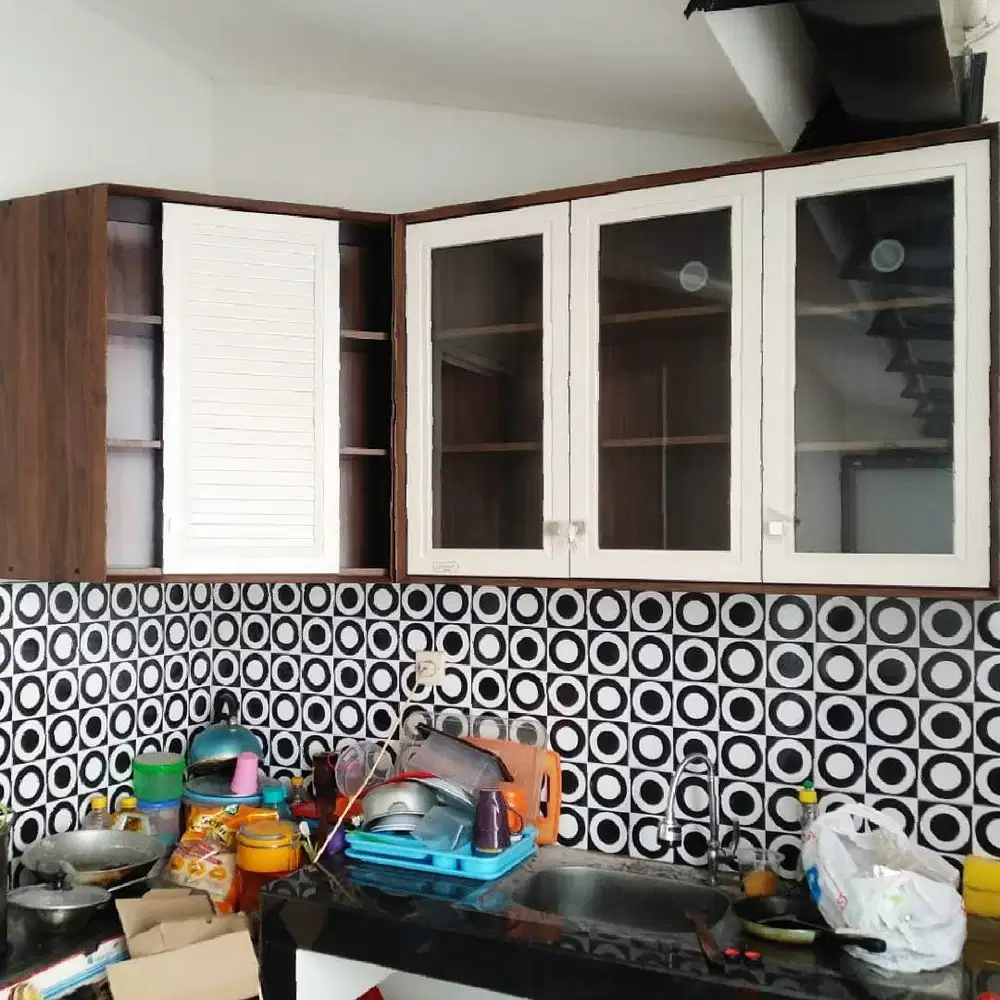 LEMARI DAPUR GANTUNG