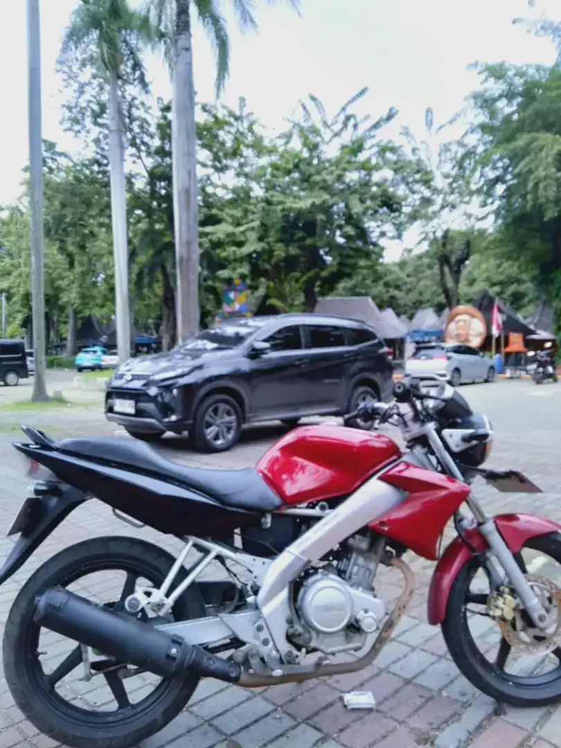 Dijual motor yamaha vixion