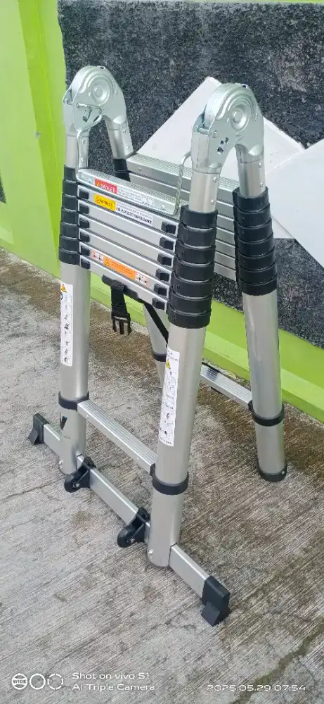Tangga teleskopik double ukuran 3,2mtr an