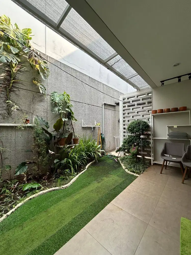 Serenia Hills Sierra Type Venture Barat