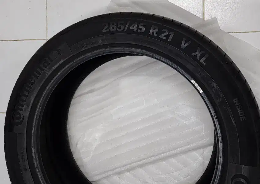Velg Ban R21 Continental 285 45 R21 V XL Copotan Dari Show Room 99%