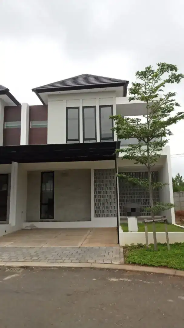 Murah dijual rumah mewah siap huni bsb dekat danau cluster hilago