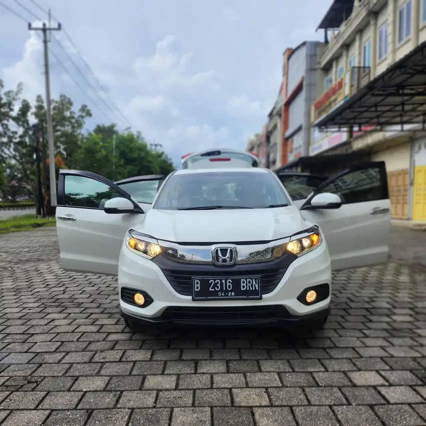HONDA HR-V E 1.5 A/T