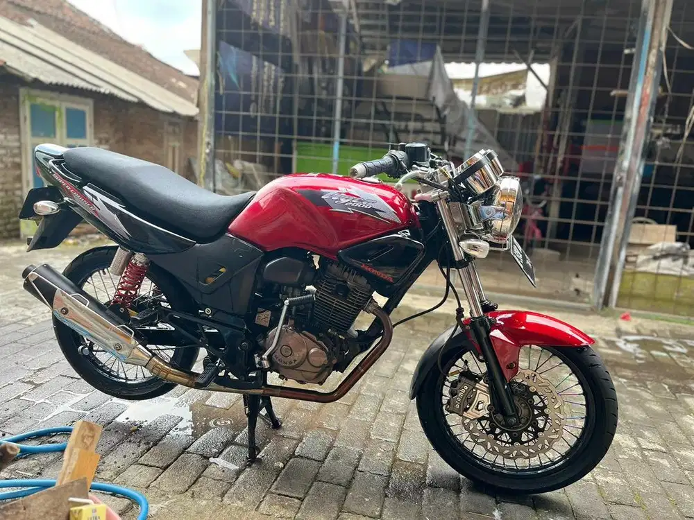 Honda tiger 2000