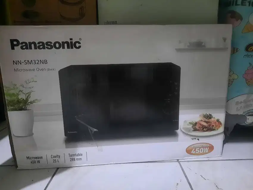 Microwave merk panasonic SM32NB warna Black