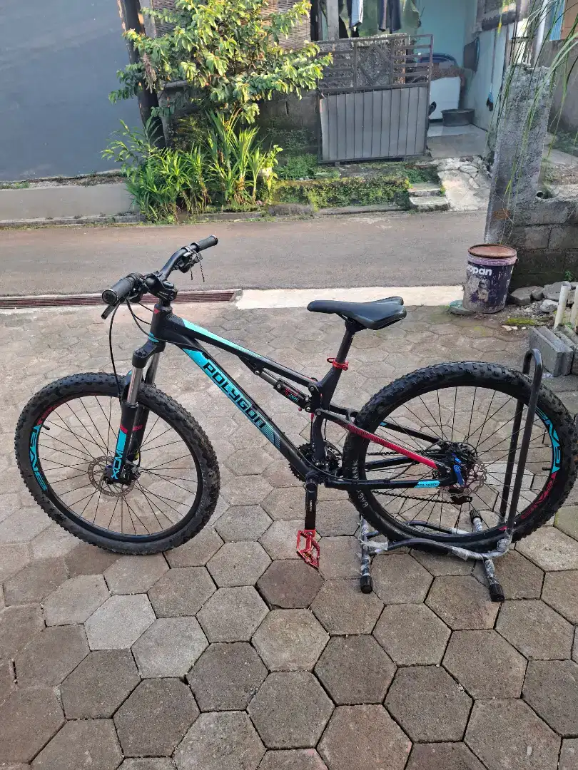 Polygon rayz 3 like new