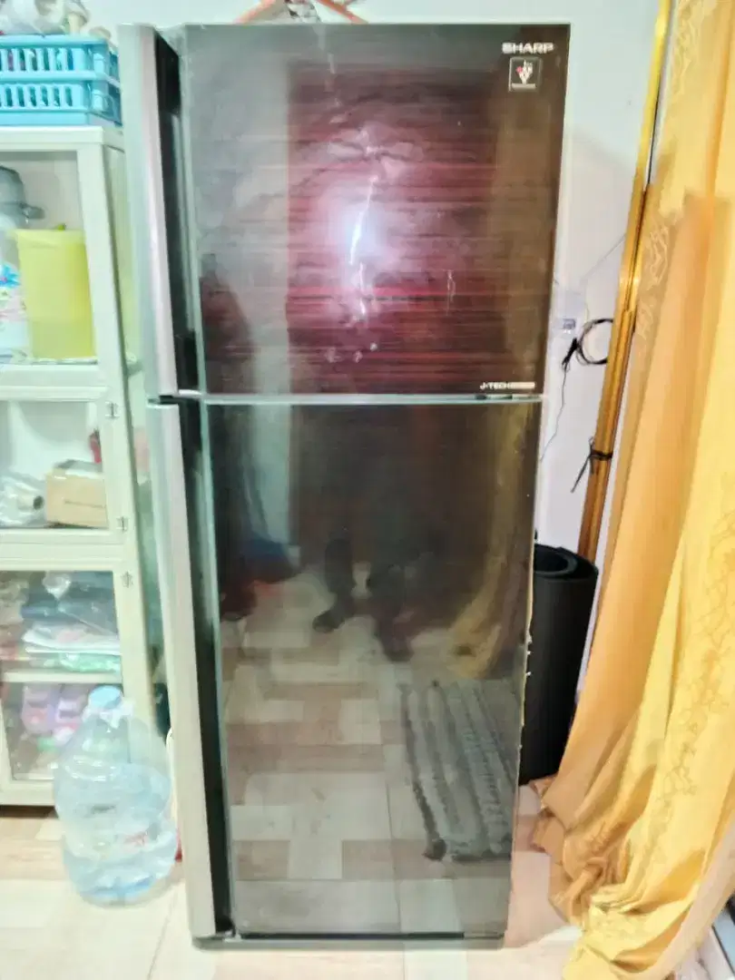 Kulkas Sharp 2 Pintu Jumbo