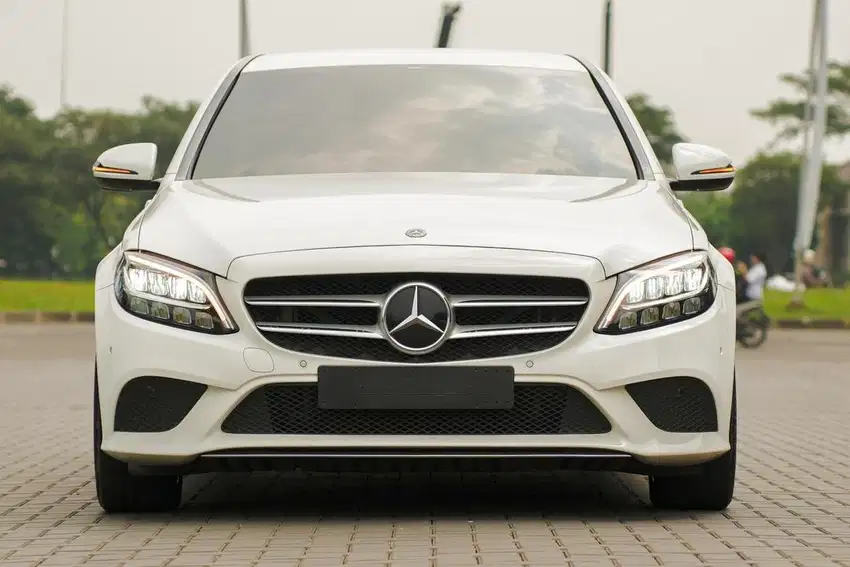 Low Odo? Mercedes Benz C200 EQ Boost 2019 c300 320i x1 520i e250