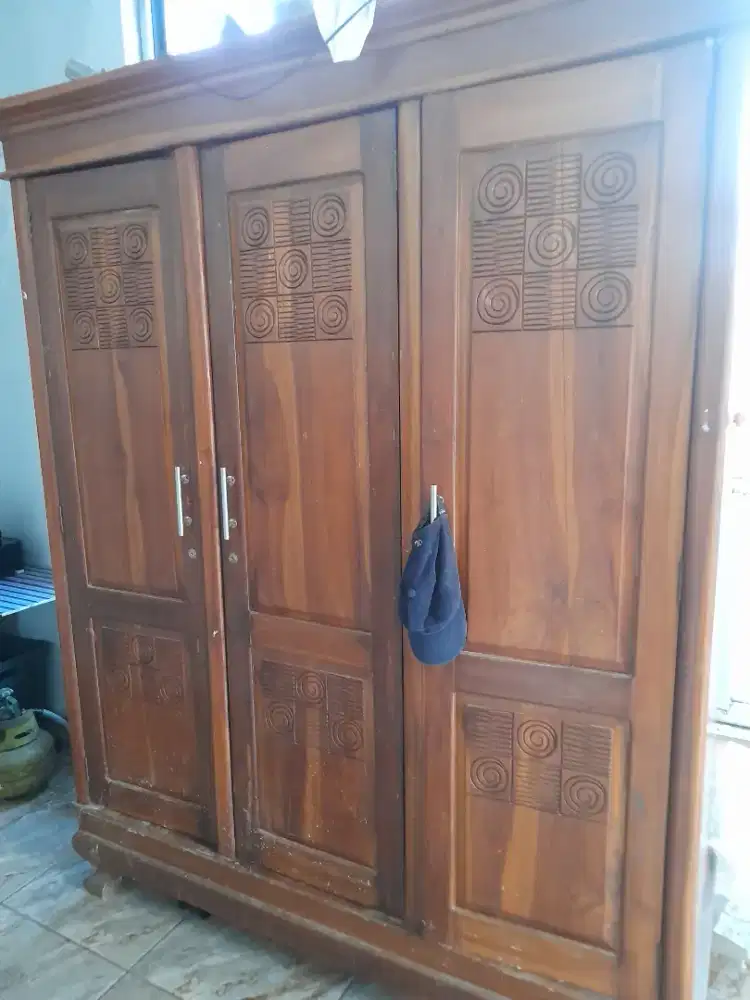 Lemari 3 pintu Asli kayu jati